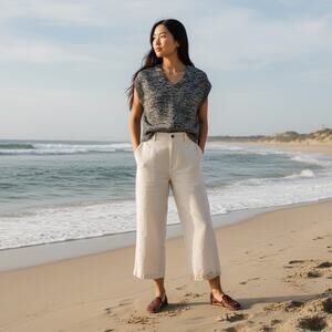 Vince Gray V Neck Open Knit Short Sleeve Sweater Sz M Coastal Classic Travel